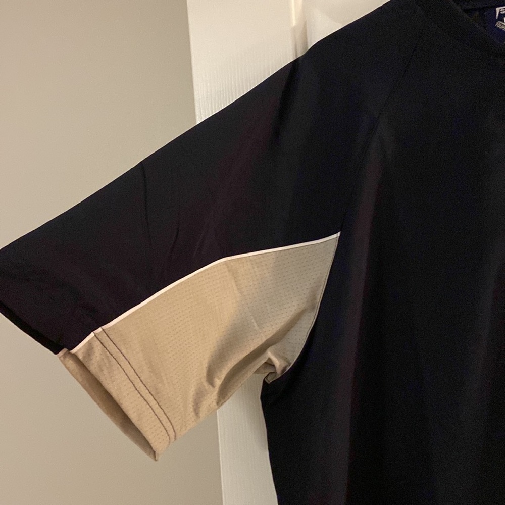 Short sleeve pullover - Picture 2 of 5